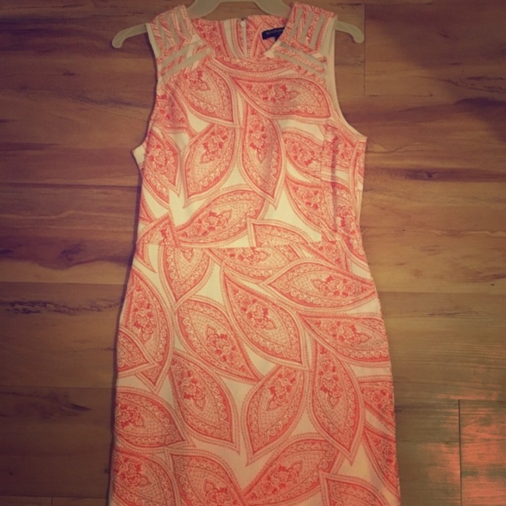 EUC Banana Republic paisley sheath dress size 2
